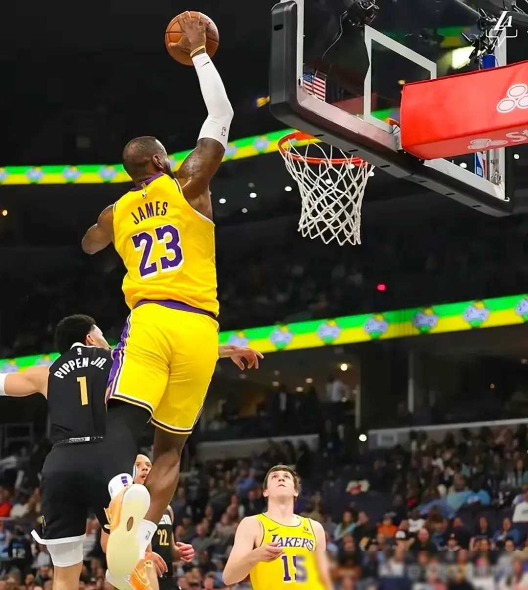 开云-包含湖人对阵浓眉展开拉锯大战，最终险胜对手！的词条